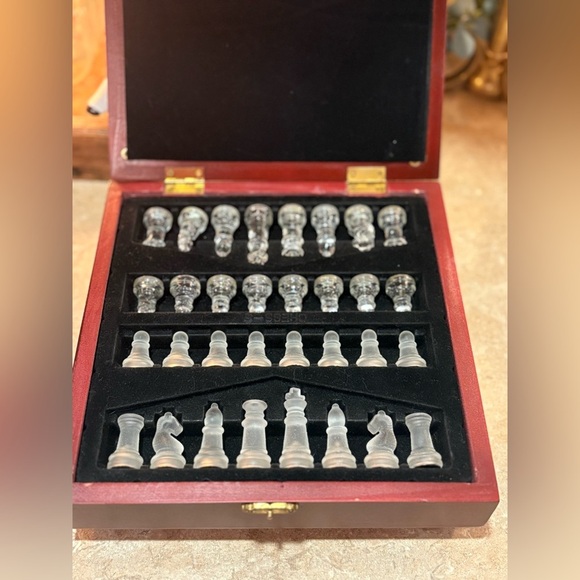 Elegant Brown and Silver Chessboard Frame - Picture 7 of 9